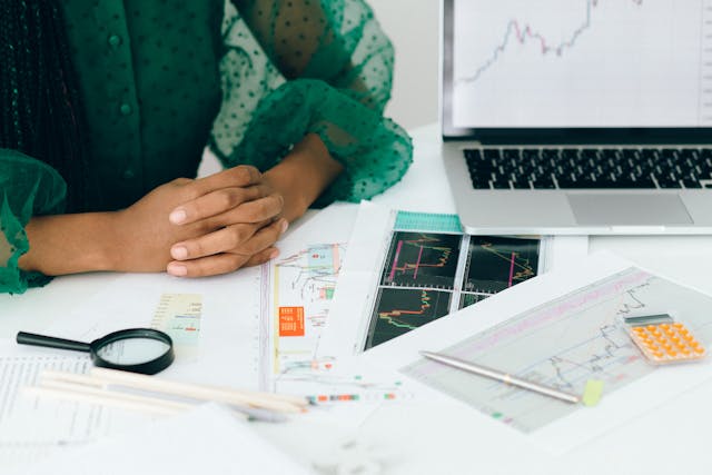 Best Stock Market Apps in 2025 – Invest Smartly with Your Smartphone